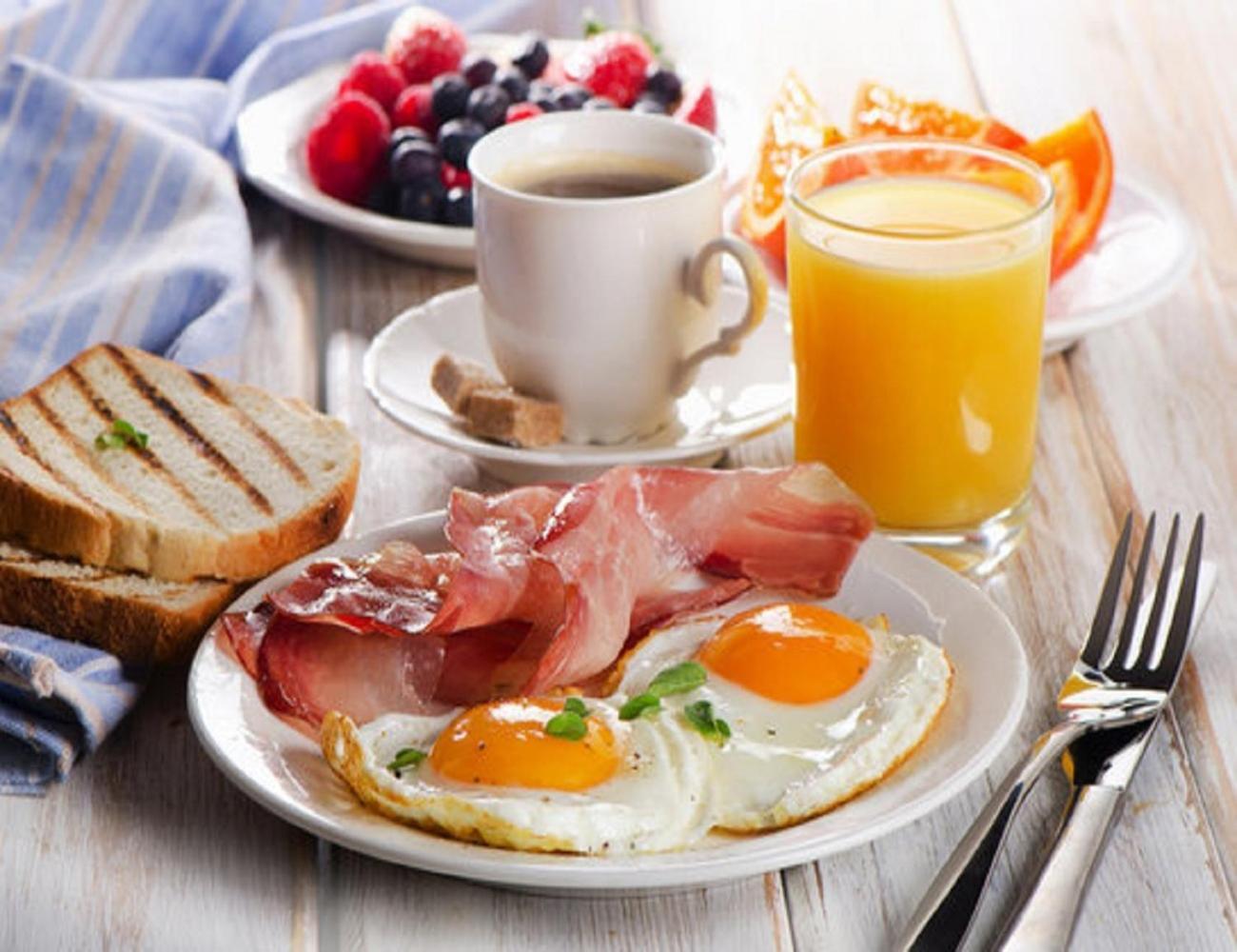 Hotel Teo Grand Near Delhi Airport 4*