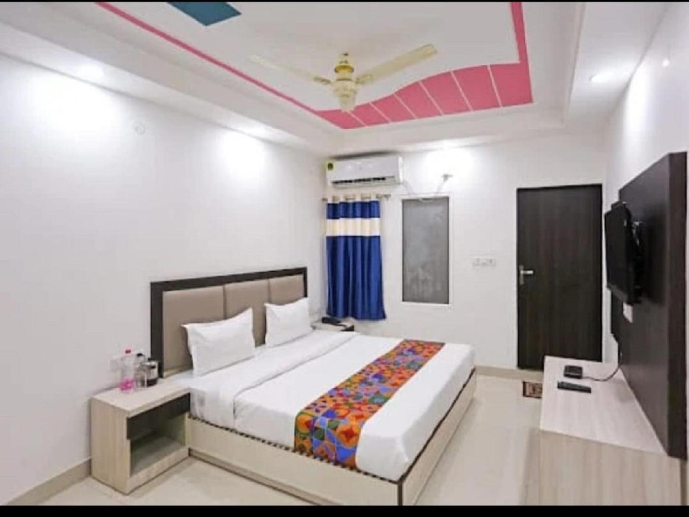 Teo Grand Near Delhi Airport Hotel New Delhi