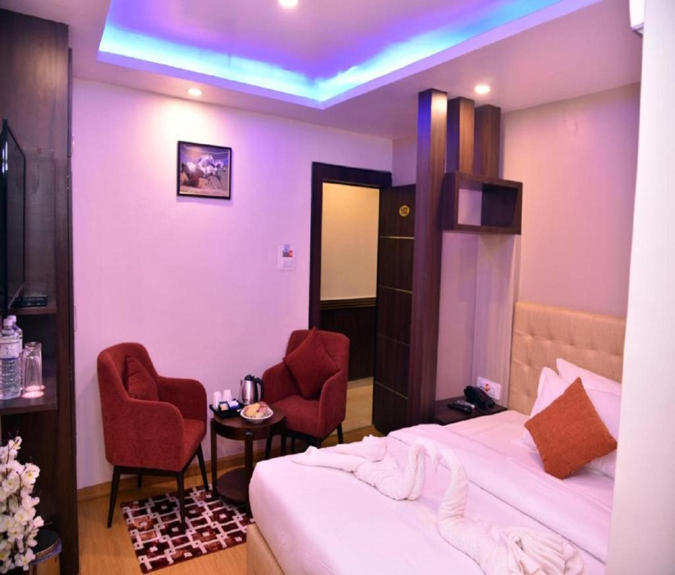 Teo Grand Near Delhi Airport Hotel 4*